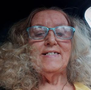 Meet your Posher, Janet